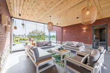 Villa de standing avec piscine extérieure et jacuzzi pour 12 personnes à Aubel