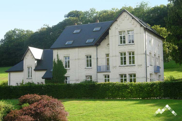 Landhuis voor 35 personen in Chimay