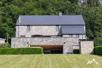Villa de standing avec sauna et jacuzzi pour 10 personnes à Durbuy