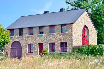 Luxe villa met sauna en jacuzzi voor 9 personen in Durbuy