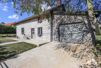 Vakantiewoning voor 8 personen in Doische