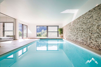 Villa de standing avec piscine intérieure et sauna pour 10 personnes à Durbuy