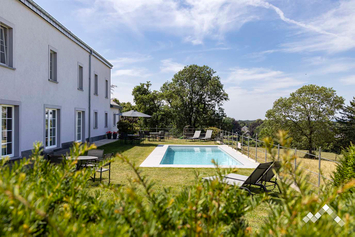 Maison de vacances avec piscine extérieure et sauna pour 27 personnes à Gouvy