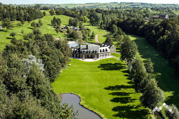 Château/Manoir avec piscine intérieure et sauna pour 18 personnes à Aubel
