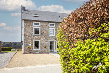 Maison ardennaise avec jacuzzi pour 6 personnes à La Roche-en-Ardenne