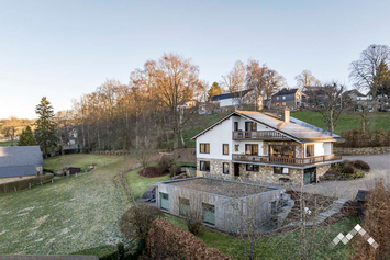 Chalet avec piscine intérieure et sauna pour 9 personnes à Malmedy