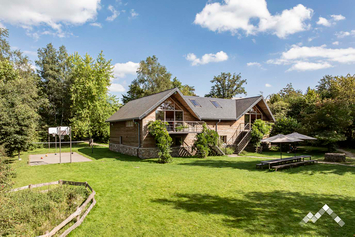  Chalet avec sauna pour 28 personnes à Xhoffraix
