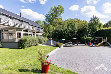  Maison de vacances pour 38 personnes à Jalhay