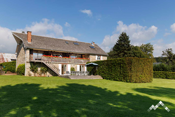 Maison ardennaise pour 14 personnes à Waimes